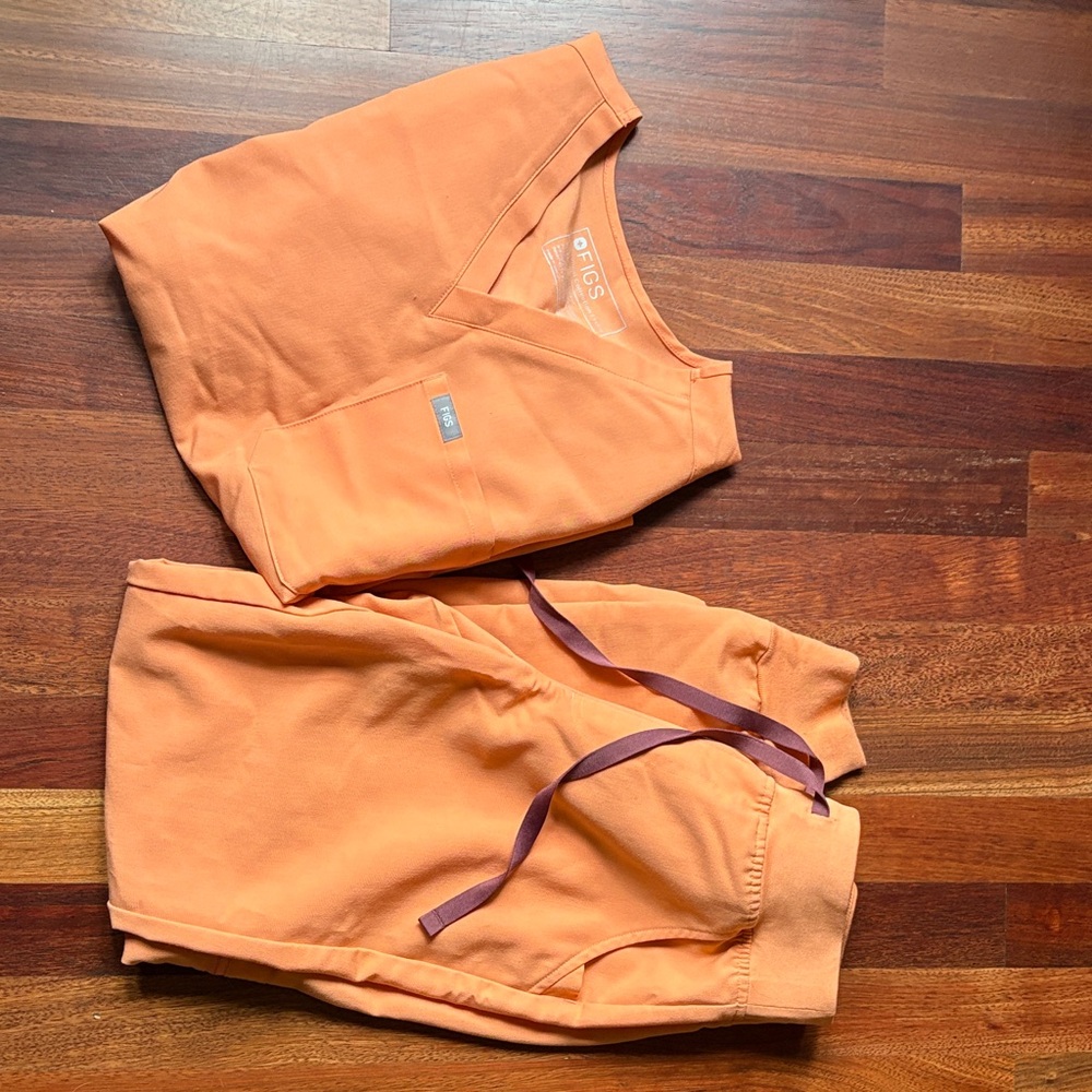 Figs Vibrant Orange Scrub Set